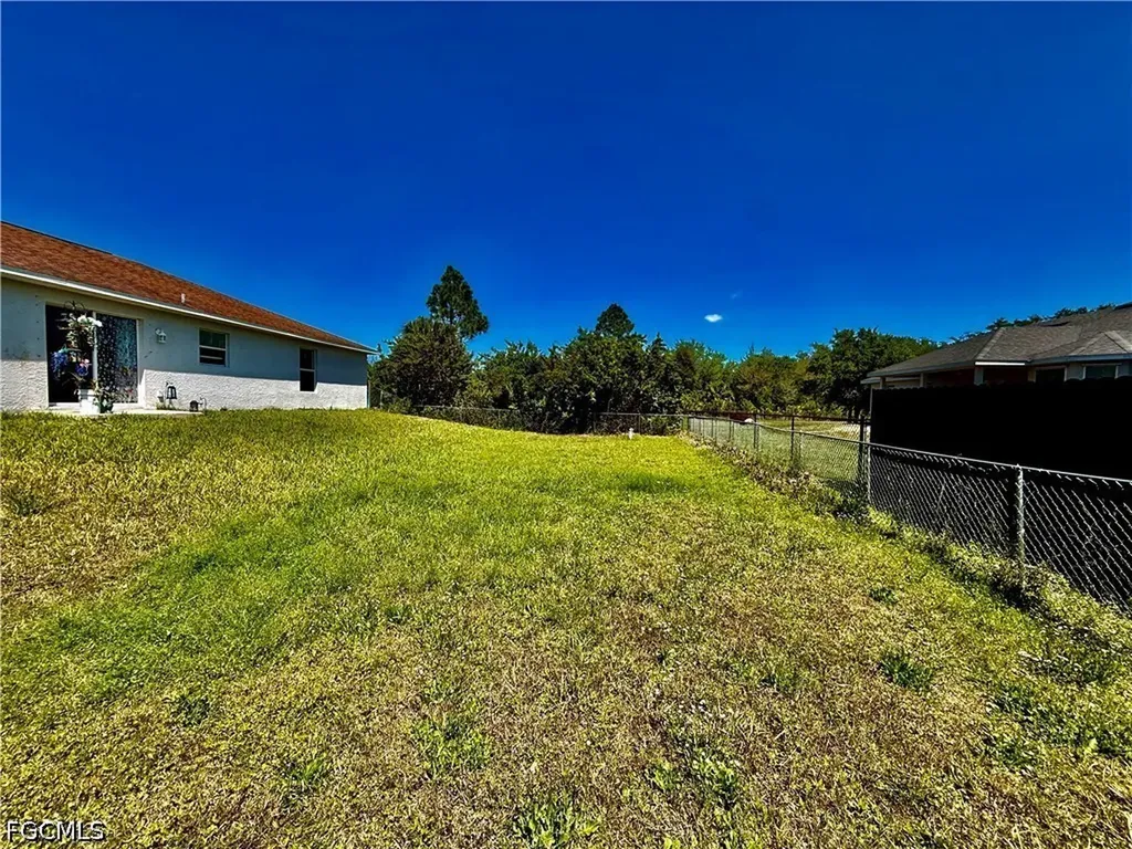 1916 Loyola Avenue Lehigh Acres FL 33972