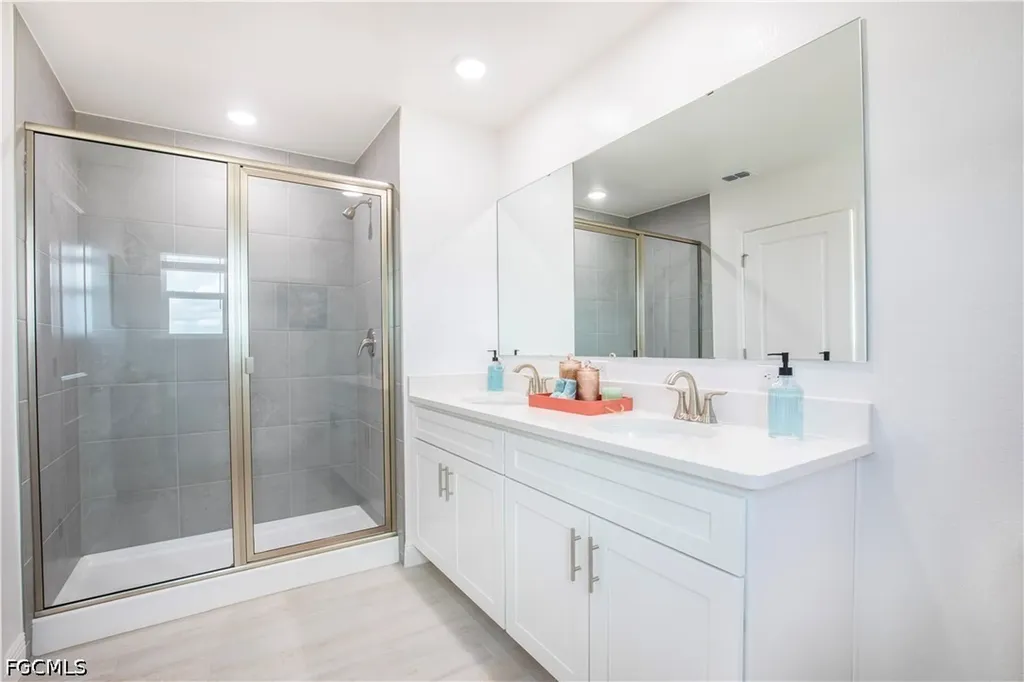 10530 Fountain Palm Circle Bokeelia FL 33922