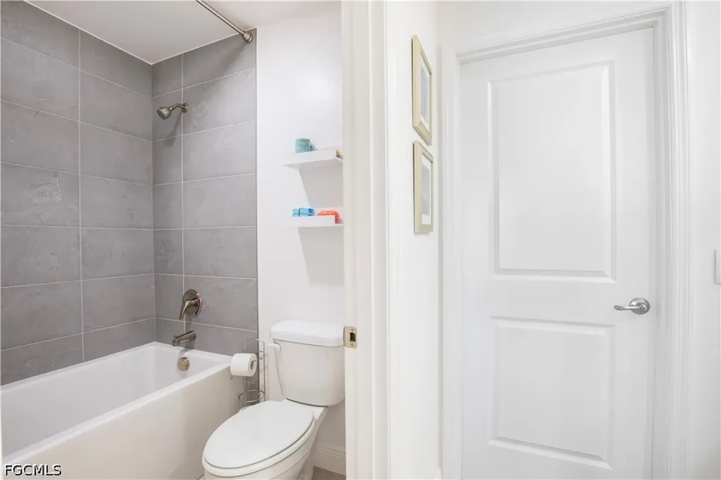10530 Fountain Palm Circle Bokeelia FL 33922