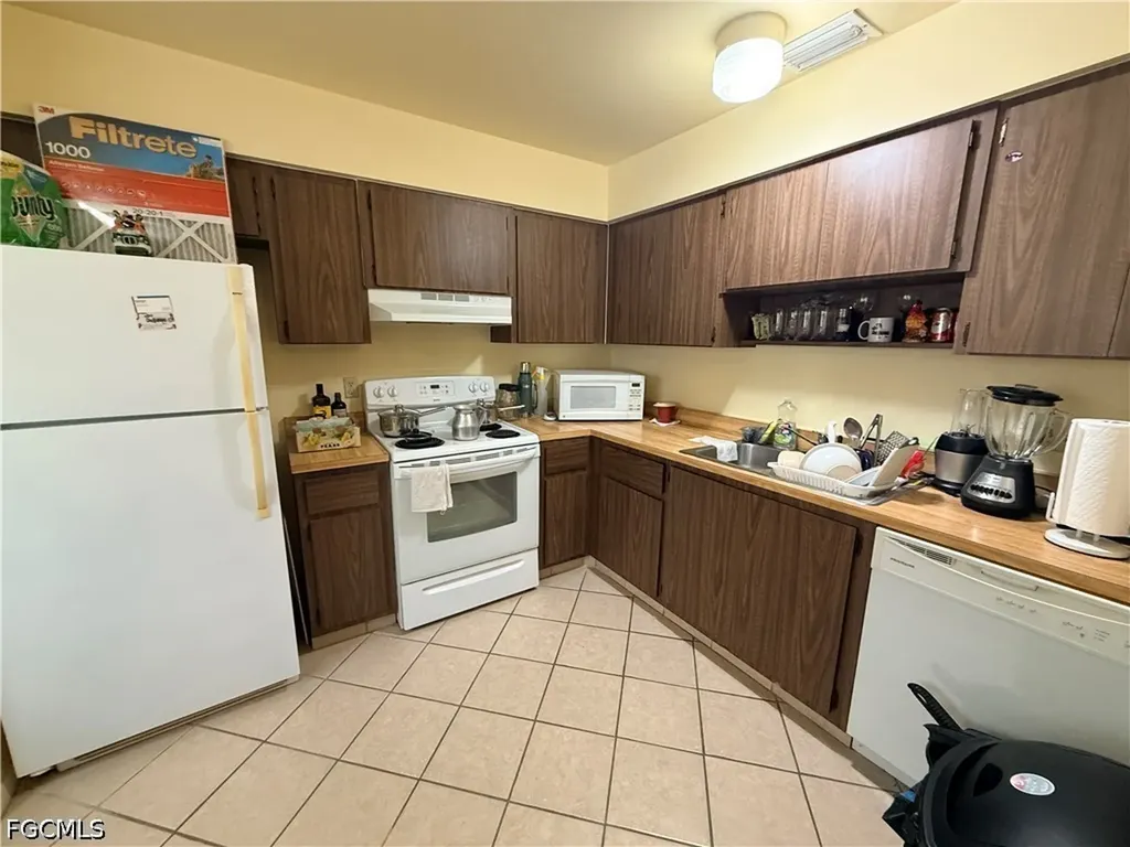 4781 Orange Grove Boulevard North Fort Myers FL 33903