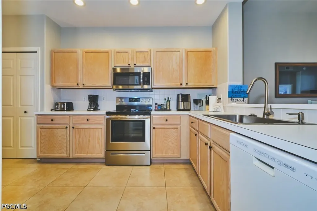 9100 Southmont Cove Fort Myers FL 33908