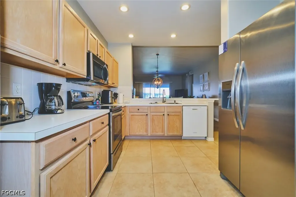 9100 Southmont Cove Fort Myers FL 33908