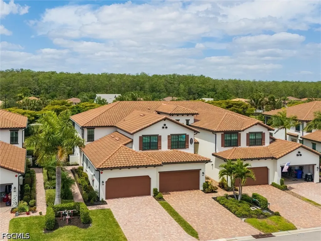 12019 Hawthorn Lake Drive Fort Myers FL 33913