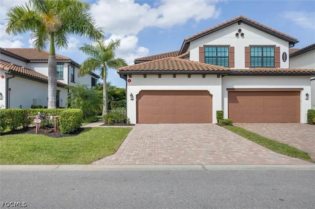 12019 Hawthorn Lake Drive Fort Myers FL 33913