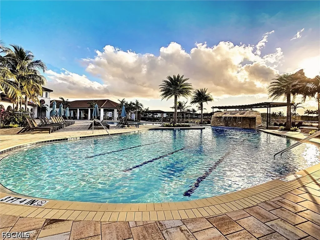 12019 Hawthorn Lake Drive Fort Myers FL 33913