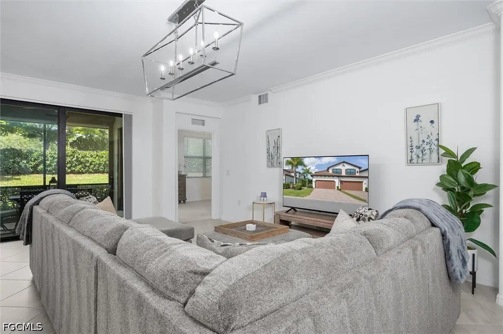 12019 Hawthorn Lake Drive Fort Myers FL 33913