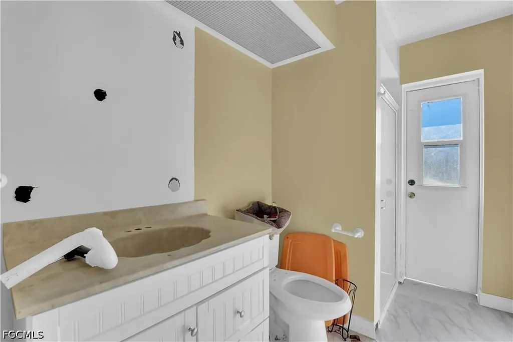 521 Grant Avenue Lehigh Acres FL 33972