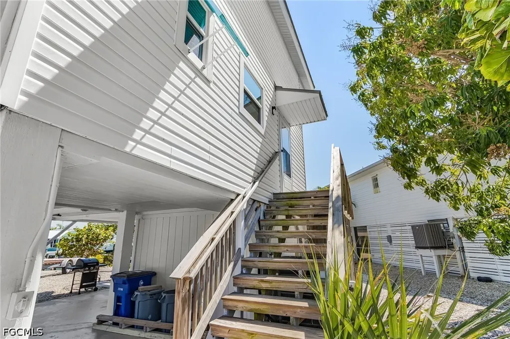 2432 Sycamore Street St. James City FL 33956