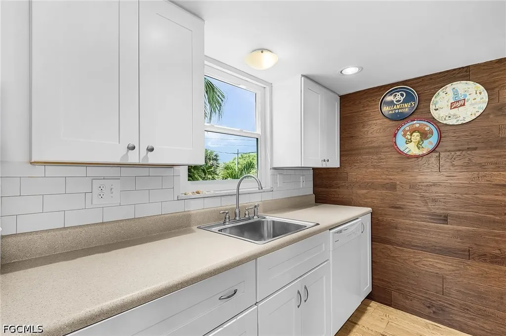 2432 Sycamore Street St. James City FL 33956