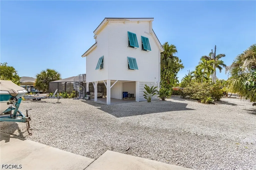 2432 Sycamore Street St. James City FL 33956