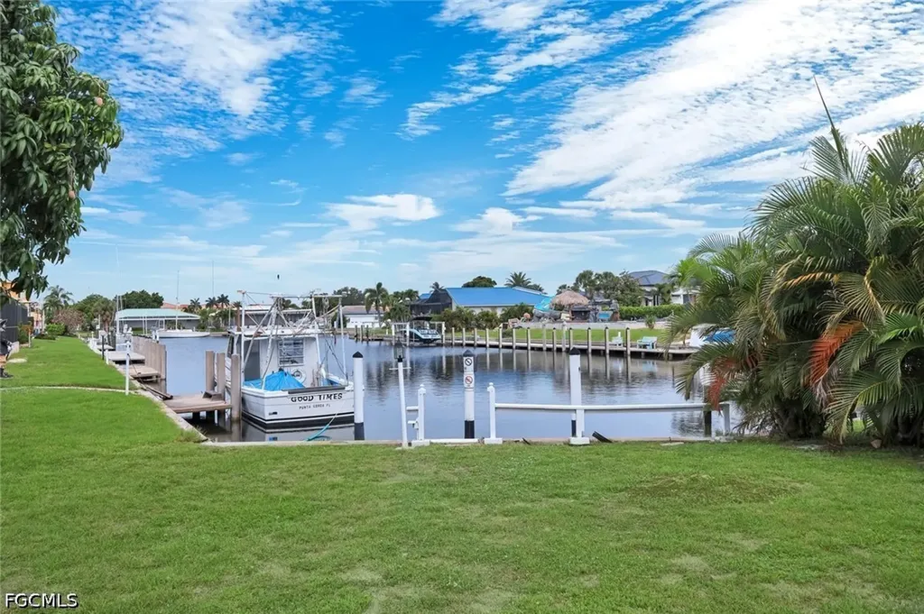 2700 W Marion Avenue Punta Gorda FL 33950
