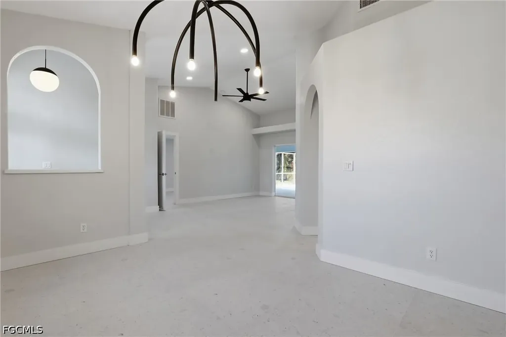 627 SW 56th Street Cape Coral FL 33914