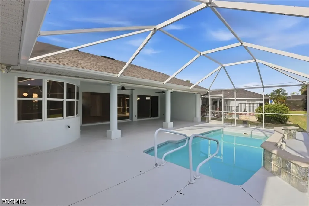 627 SW 56th Street Cape Coral FL 33914