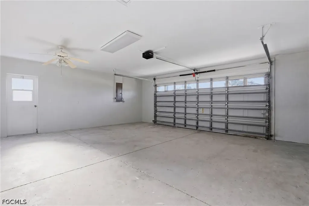 627 SW 56th Street Cape Coral FL 33914
