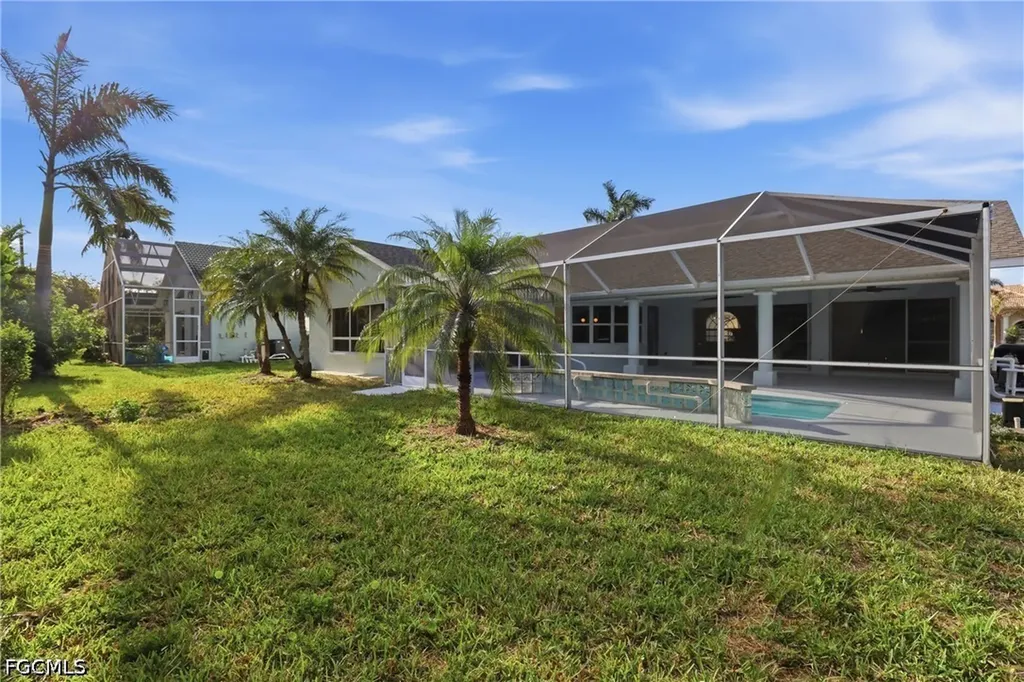627 SW 56th Street Cape Coral FL 33914