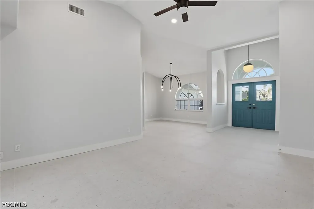 627 SW 56th Street Cape Coral FL 33914