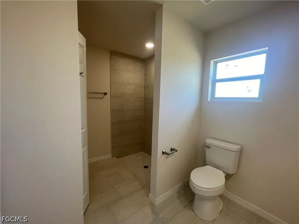 2828 NW 22nd Avenue Cape Coral FL 33993