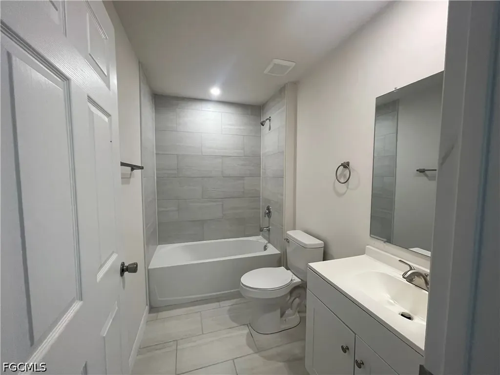2828 NW 22nd Avenue Cape Coral FL 33993