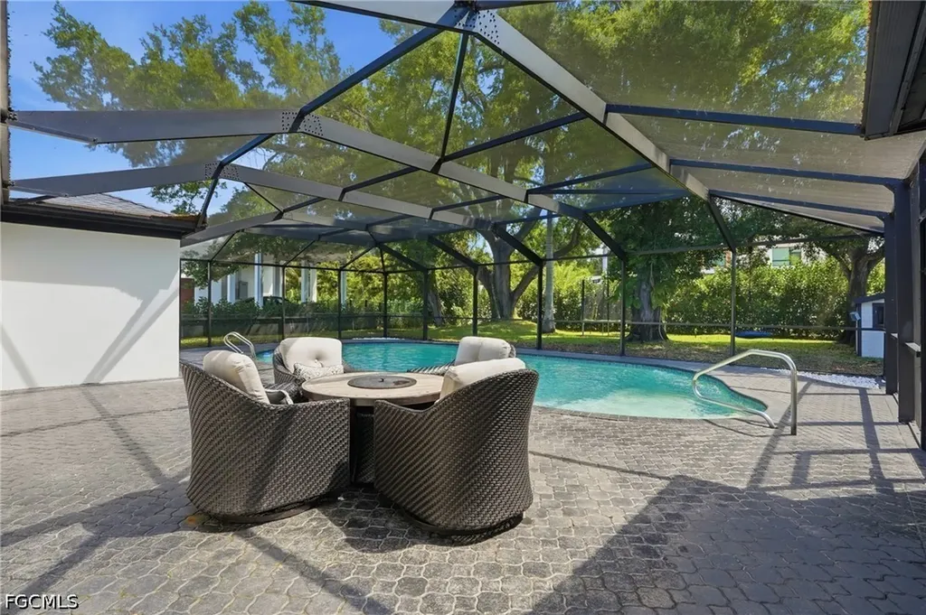 3931 W Riverside Drive Fort Myers FL 33901