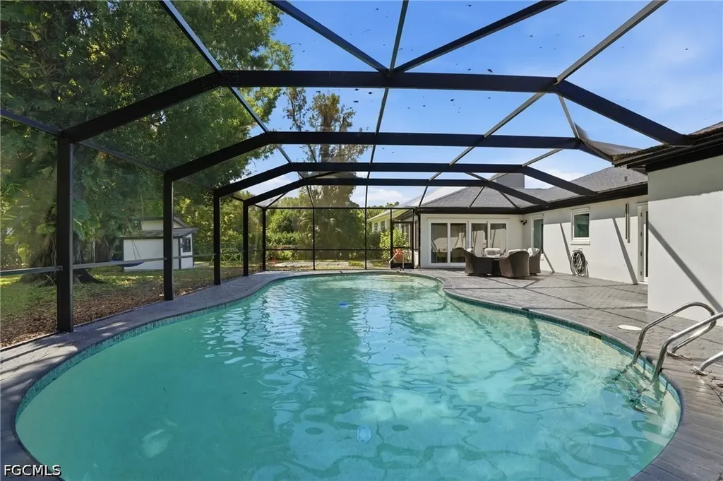 3931 W Riverside Drive Fort Myers FL 33901