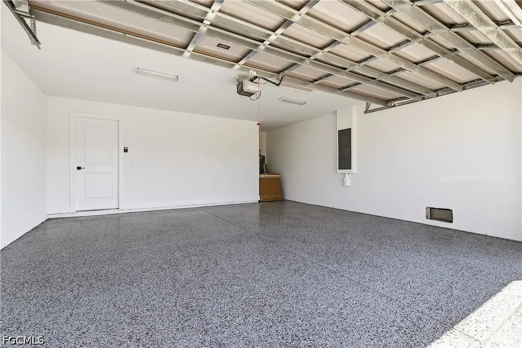 4231 NW 32nd Lane Cape Coral FL 33993