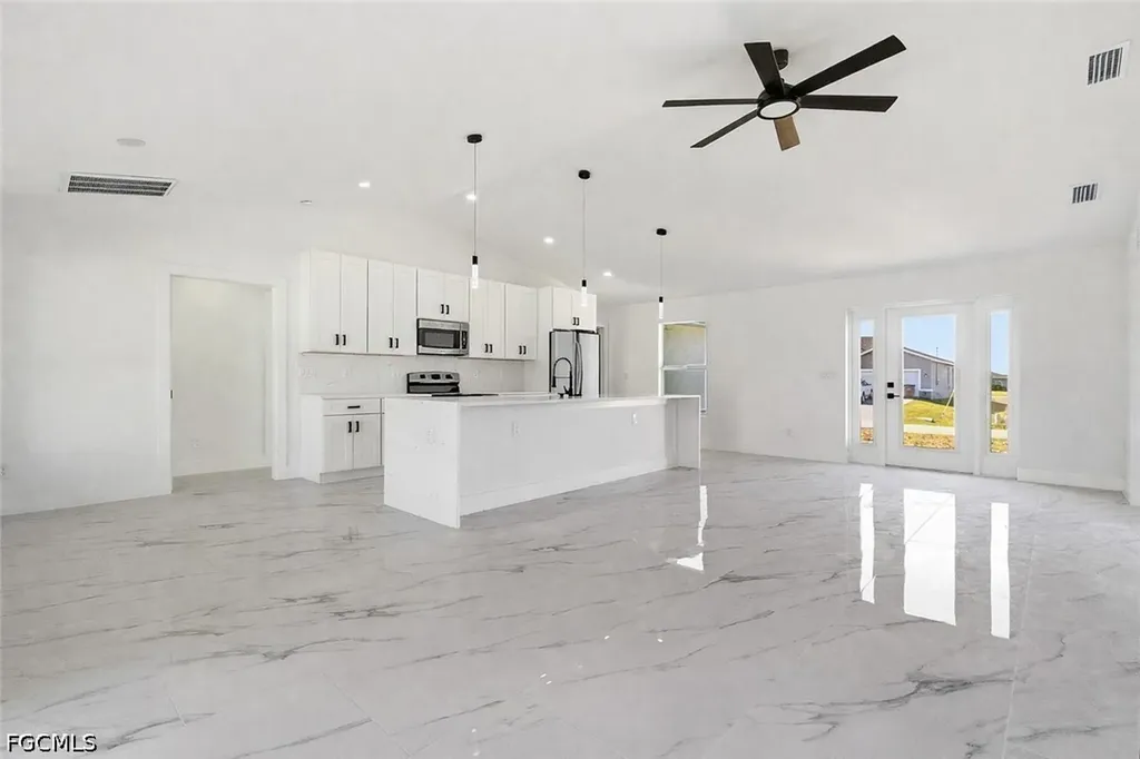 4231 NW 32nd Lane Cape Coral FL 33993