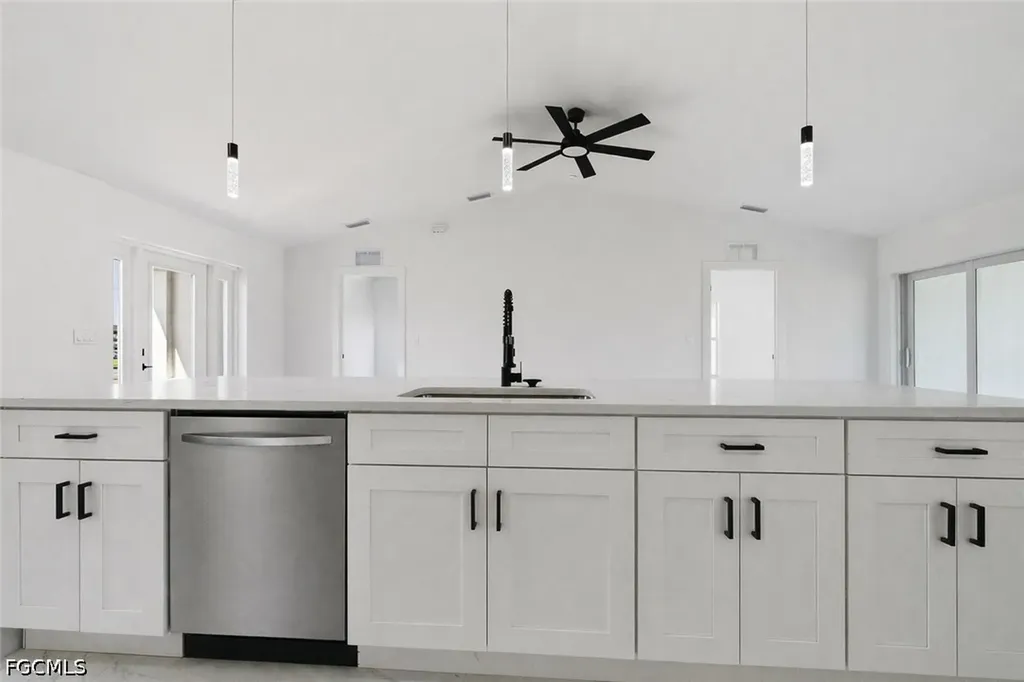 4231 NW 32nd Lane Cape Coral FL 33993
