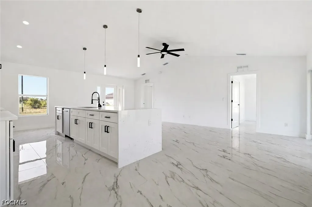 4231 NW 32nd Lane Cape Coral FL 33993