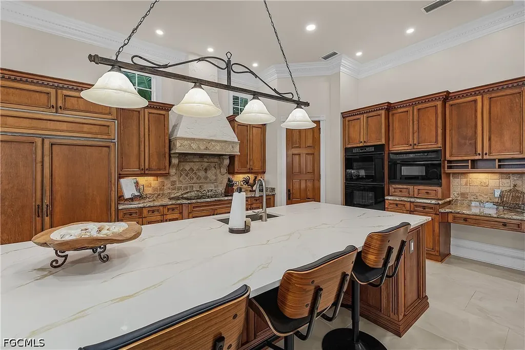 1526 Hermitage Lane Cape Coral FL 33914