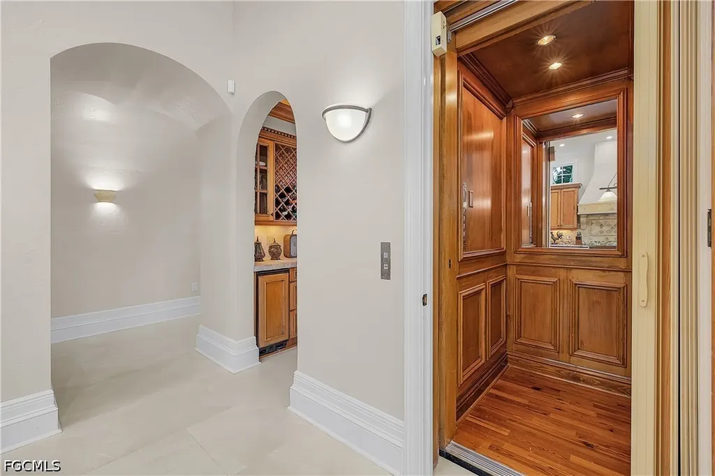 1526 Hermitage Lane Cape Coral FL 33914