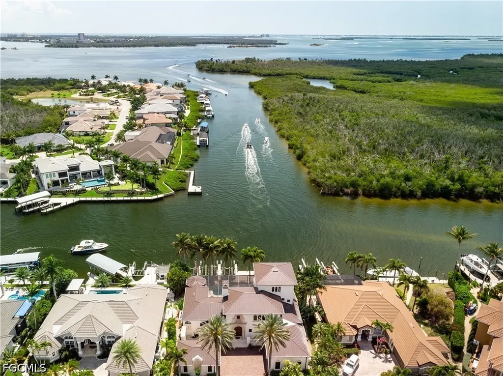 1526 Hermitage Lane Cape Coral FL 33914