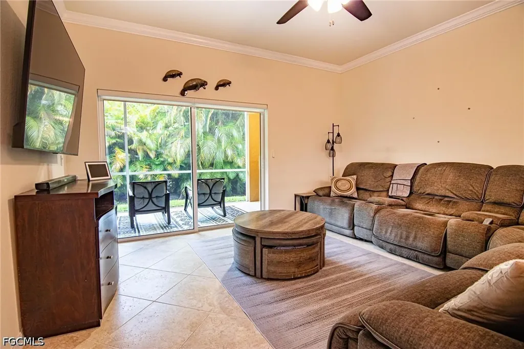 1057 Winding Pines Circle Cape Coral FL 33909
