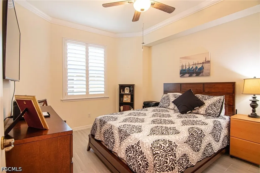 1057 Winding Pines Circle Cape Coral FL 33909