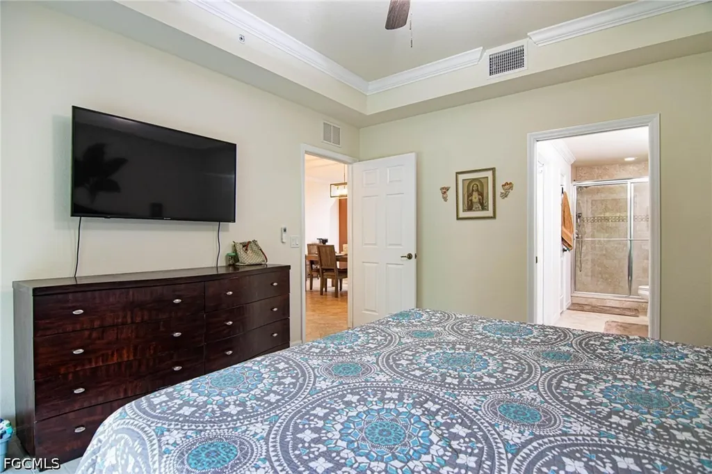1057 Winding Pines Circle Cape Coral FL 33909
