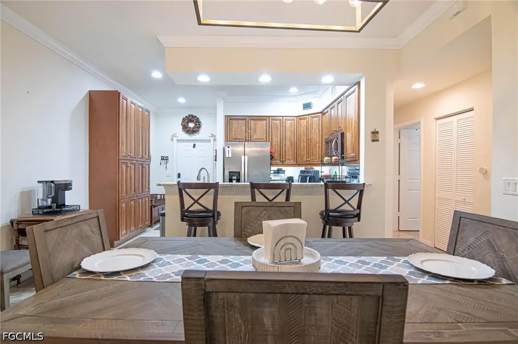 1057 Winding Pines Circle Cape Coral FL 33909