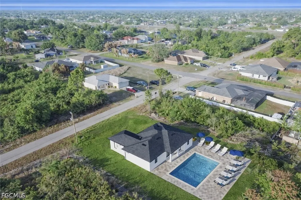 2924 5th Street SW Lehigh Acres FL 33976