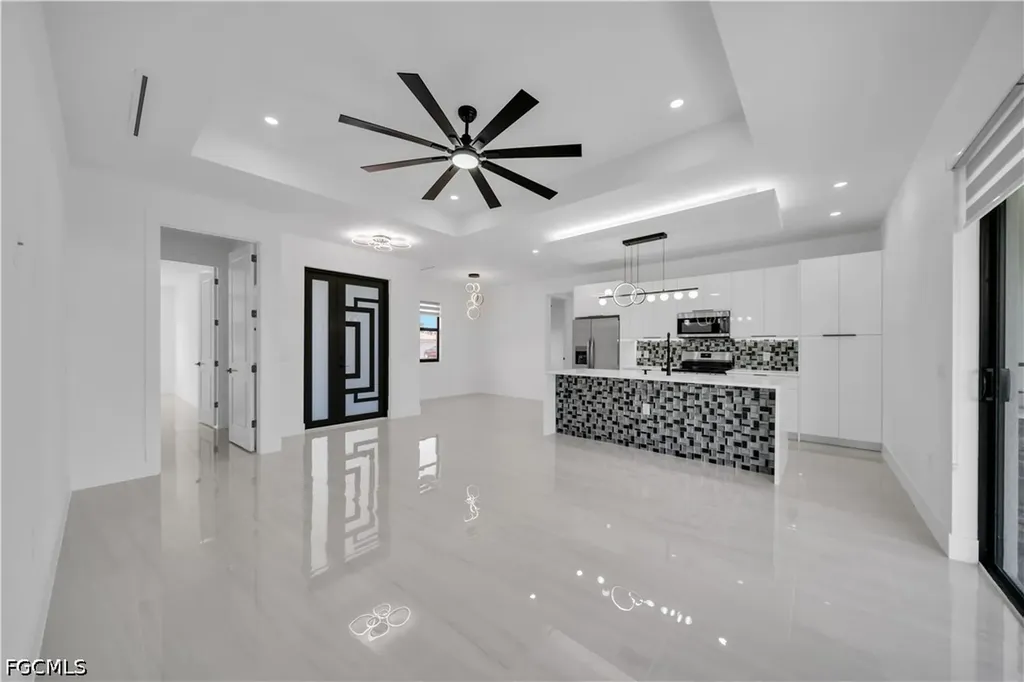 2924 5th Street SW Lehigh Acres FL 33976