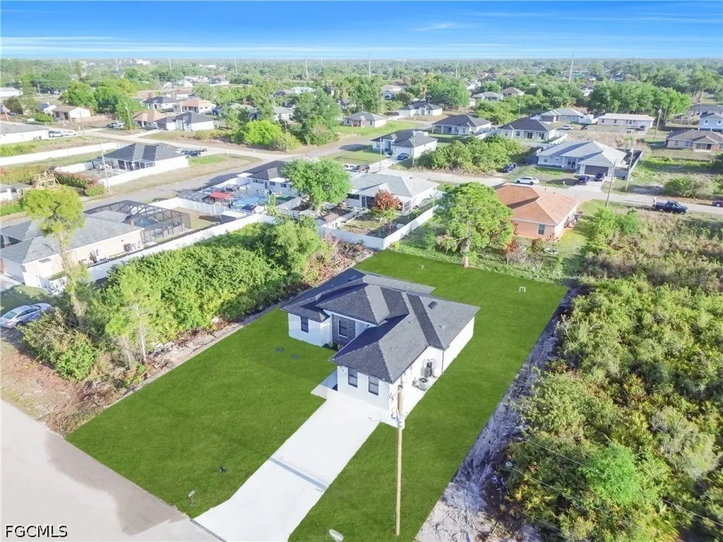 2924 5th Street SW Lehigh Acres FL 33976