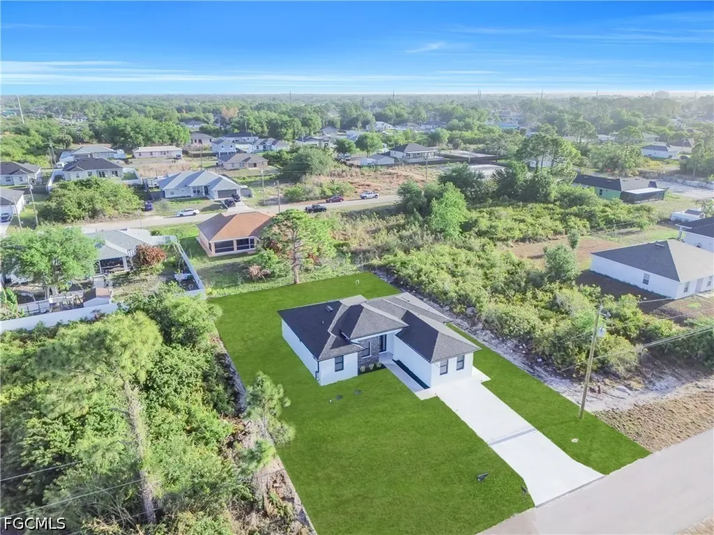 2924 5th Street SW Lehigh Acres FL 33976