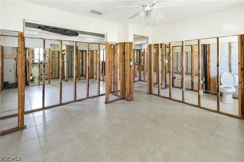 317 Montgomery Avenue Fort Myers FL 33905