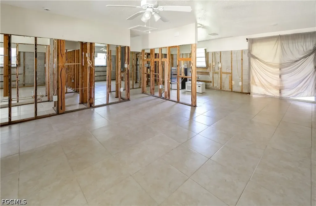 317 Montgomery Avenue Fort Myers FL 33905