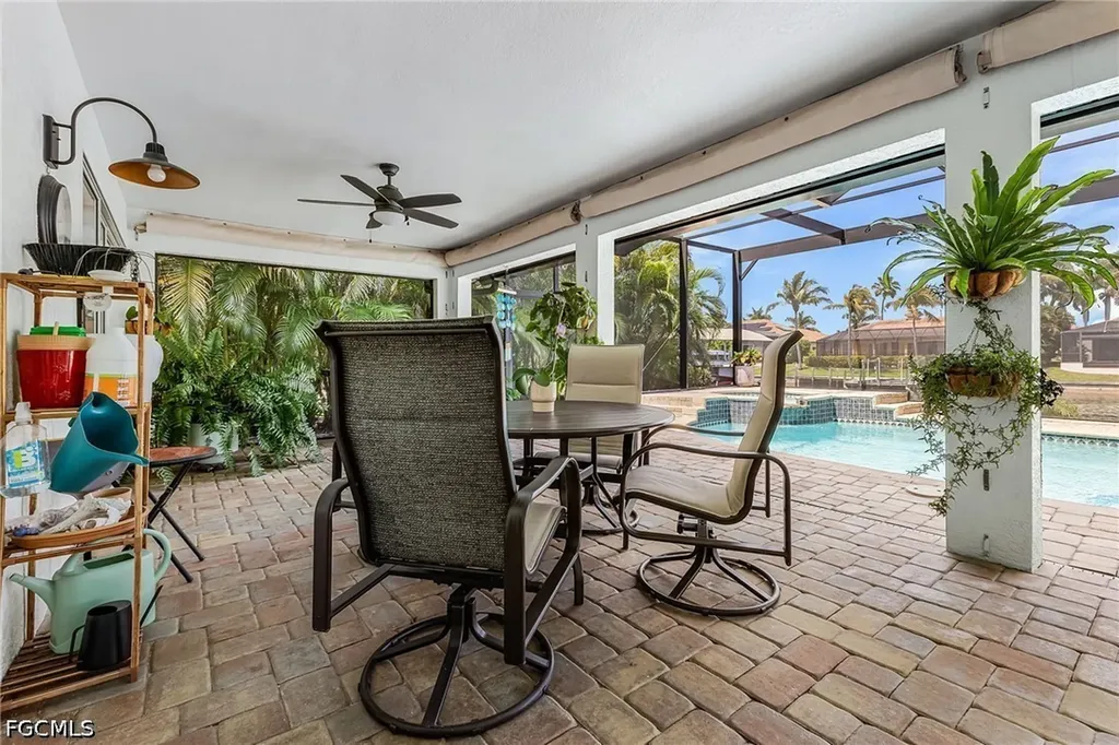2207 SW 52nd Street Cape Coral FL 33914