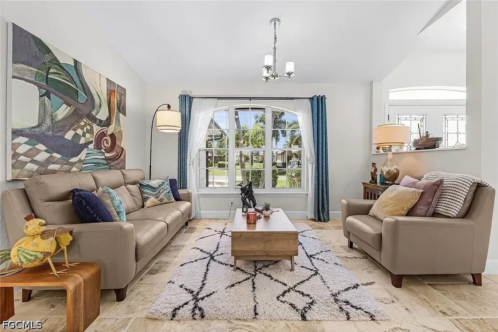 2207 SW 52nd Street Cape Coral FL 33914