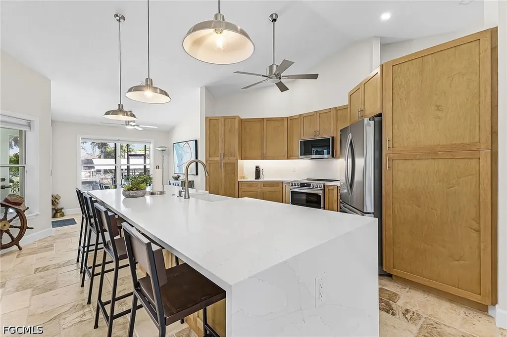 2207 SW 52nd Street Cape Coral FL 33914