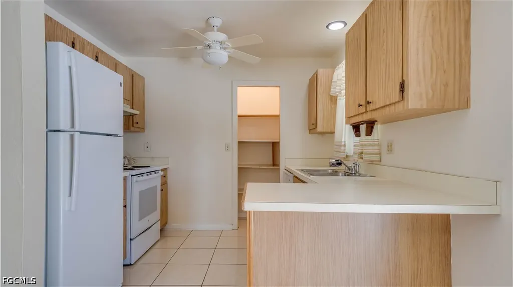 19 NE 20th Place Cape Coral FL 33909