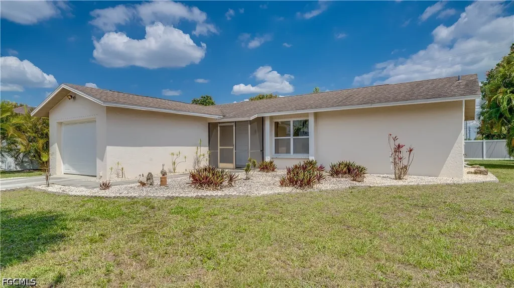 19 NE 20th Place Cape Coral FL 33909