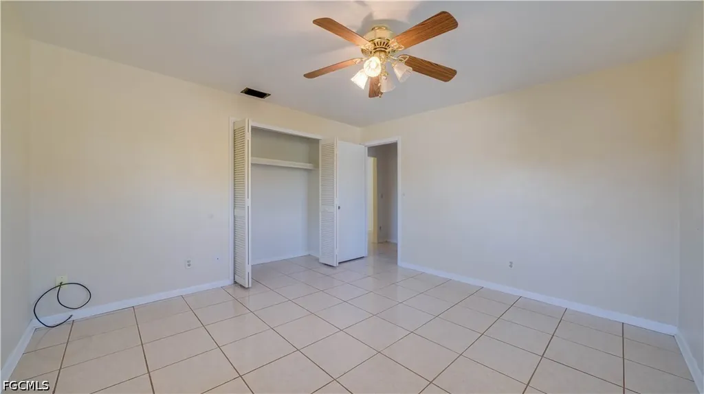 19 NE 20th Place Cape Coral FL 33909