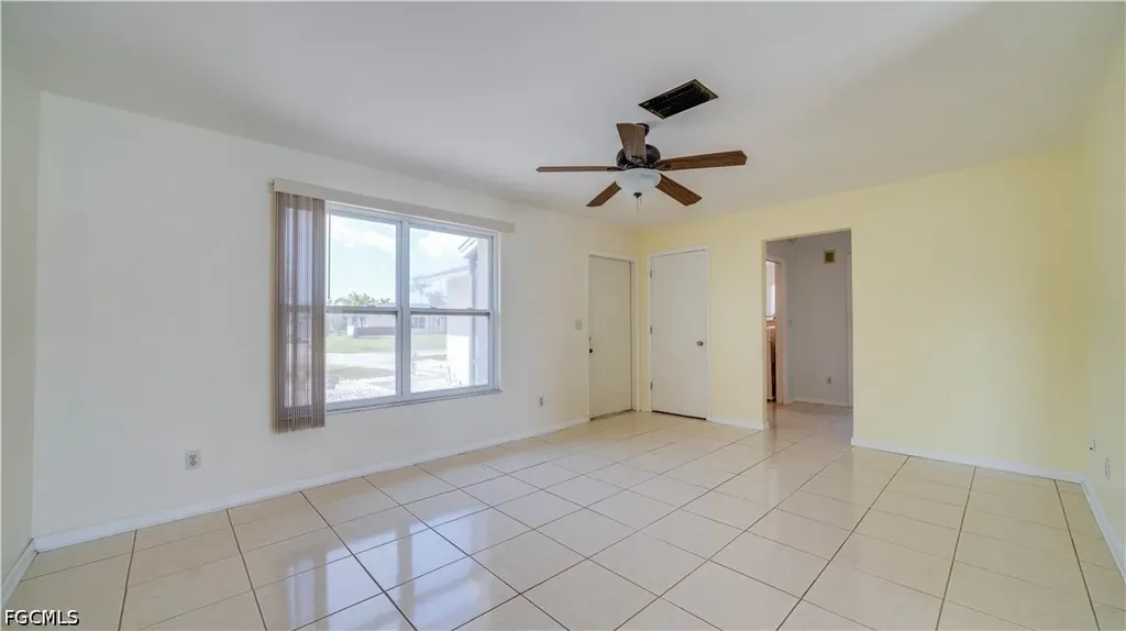 19 NE 20th Place Cape Coral FL 33909