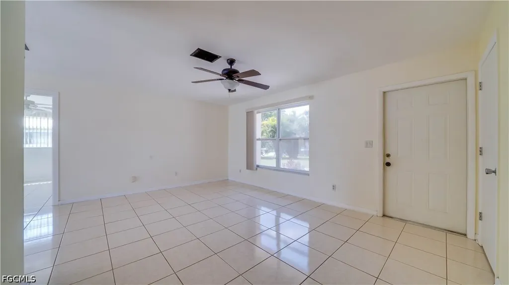 19 NE 20th Place Cape Coral FL 33909