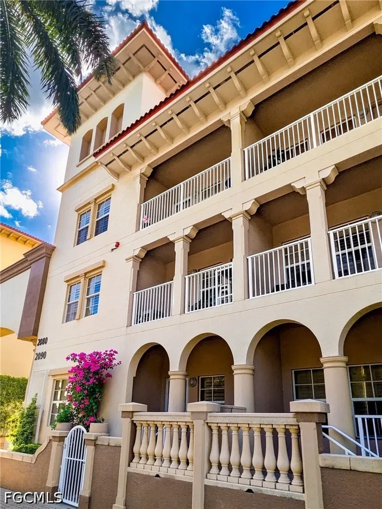 2080 W 1st Street Fort Myers FL 33901